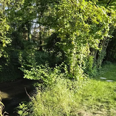 Les De La Moivre Lodge Saint-Jean-sur-Moivre